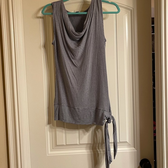 Ann Taylor- navy & white striped, sleeveless, cowl neck, tie side blouse! - Picture 1 of 5